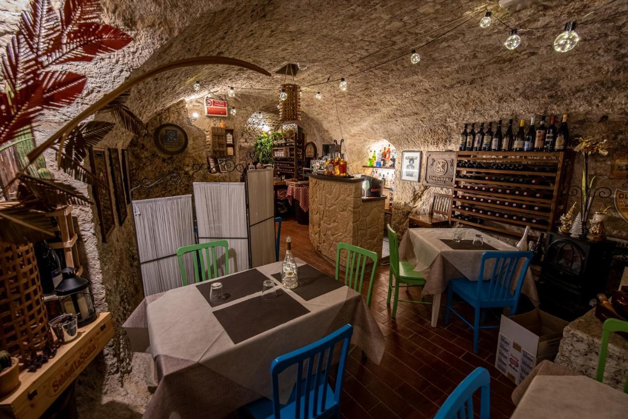 Locanda Cantina Di Bacco San Marino Exteriör bild