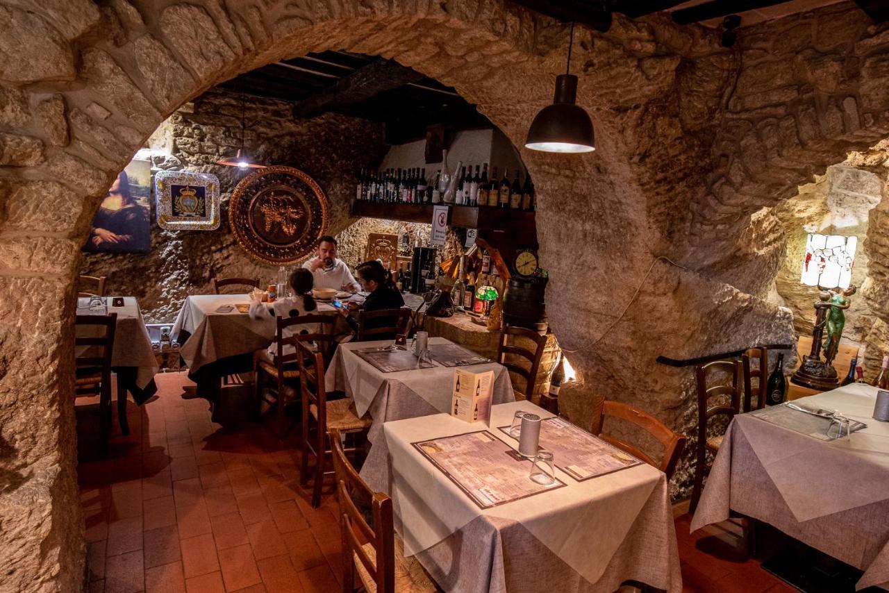 Locanda Cantina Di Bacco San Marino Exteriör bild