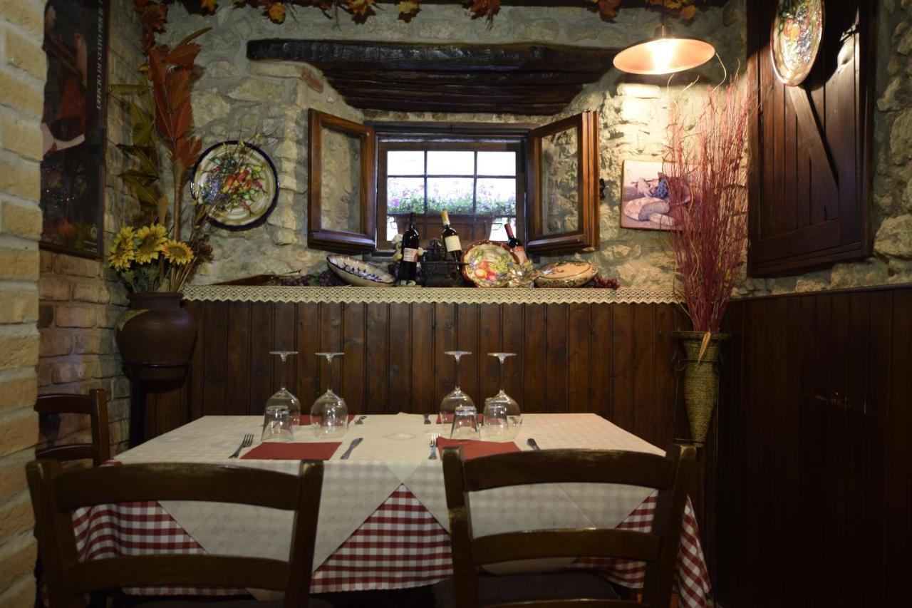 Locanda Cantina Di Bacco San Marino Exteriör bild