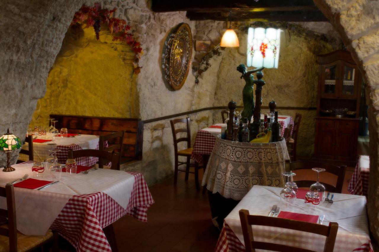 Locanda Cantina Di Bacco San Marino Exteriör bild